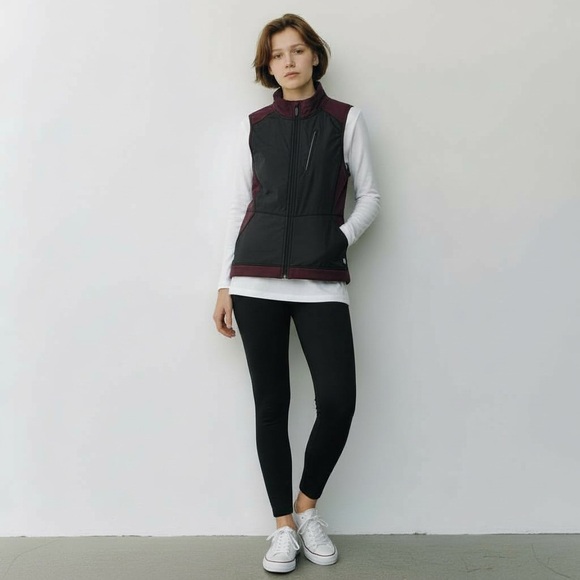 Smartwool Active Fleece Insulated Wind Vest Medium Eggplant Black EUC - Picture 10 of 10